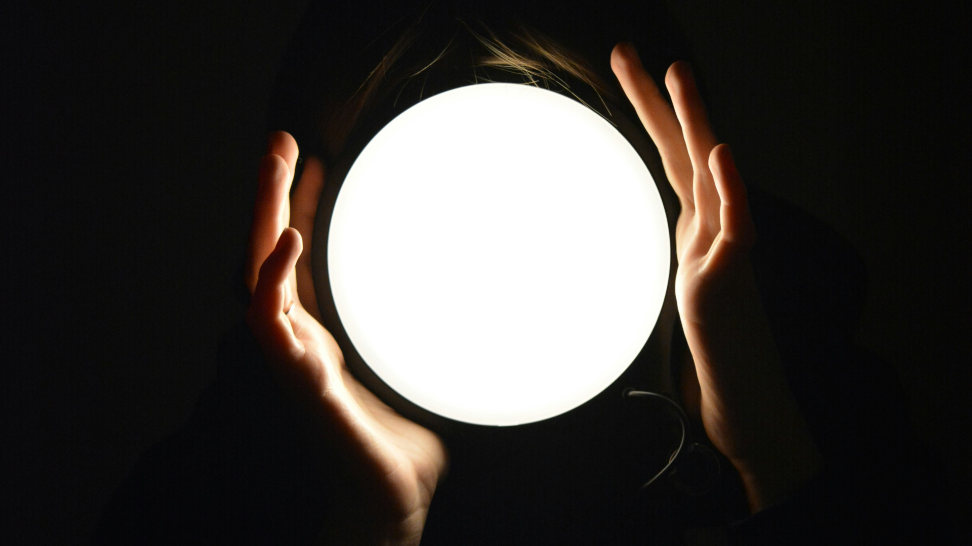 Comparaison des critères essentiels pour choisir une lampe de luminothérapie adaptée